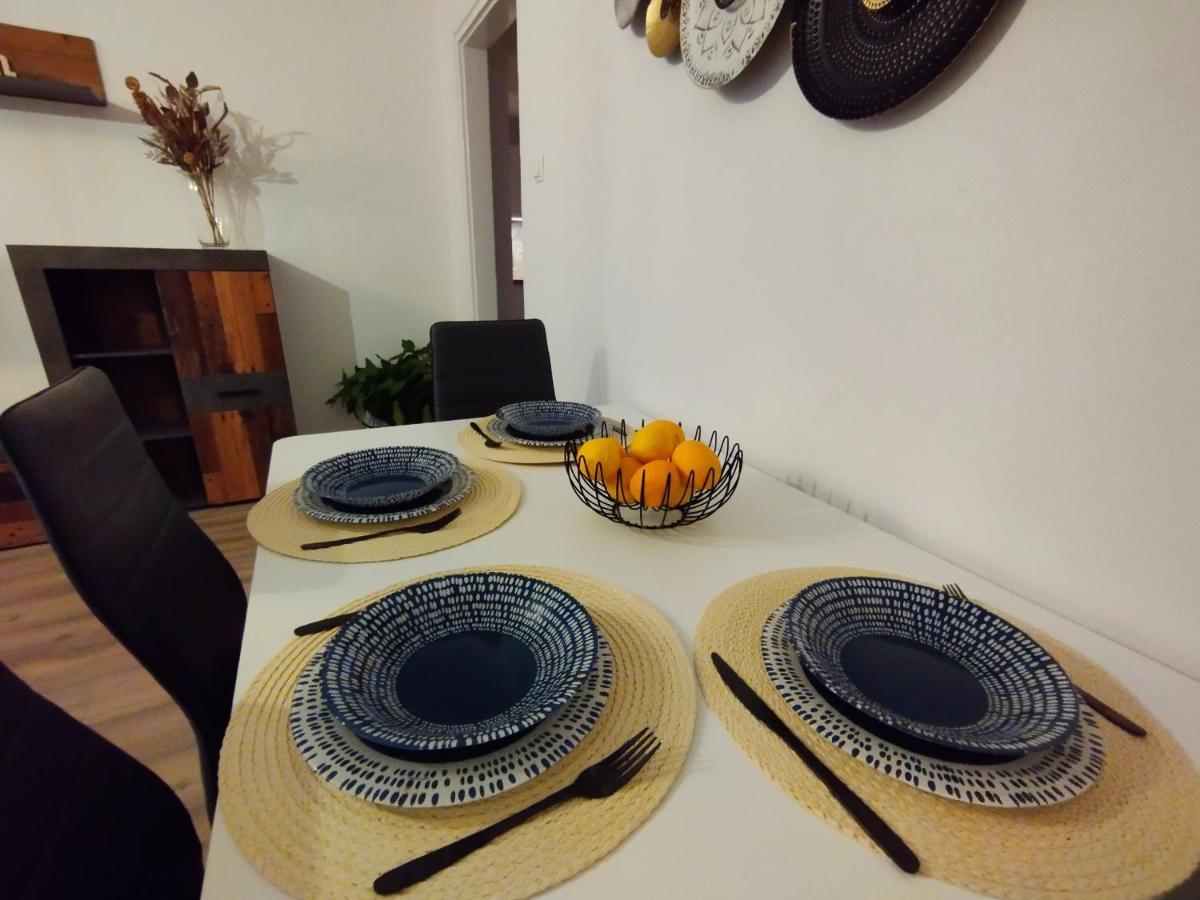 Apartment Ela, Kostrena Rijeka Extérieur photo