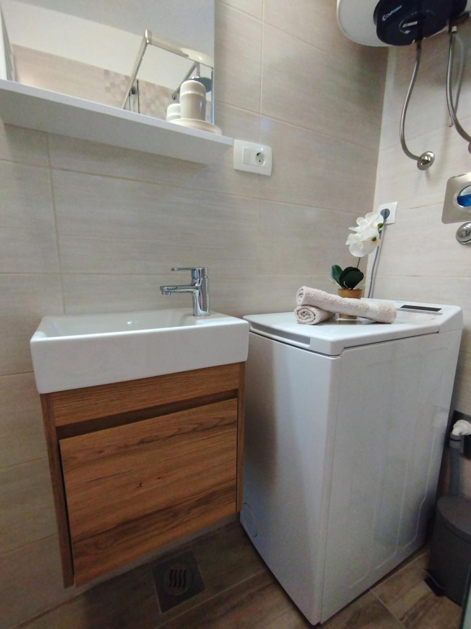 Apartment Ela, Kostrena Rijeka Extérieur photo