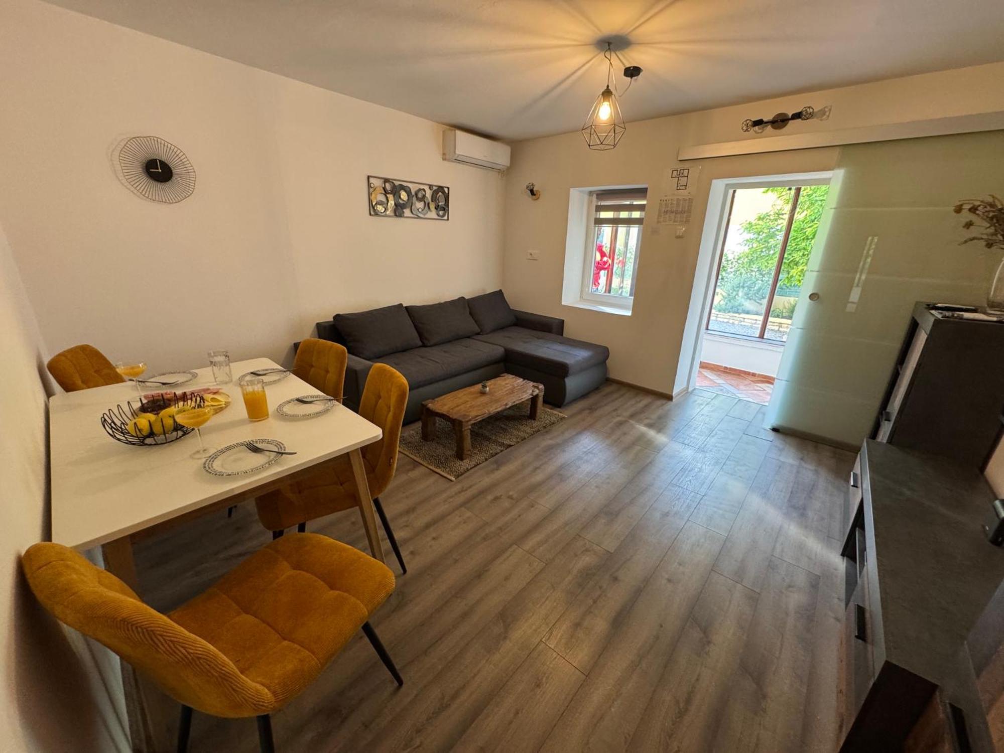 Apartment Ela, Kostrena Rijeka Extérieur photo